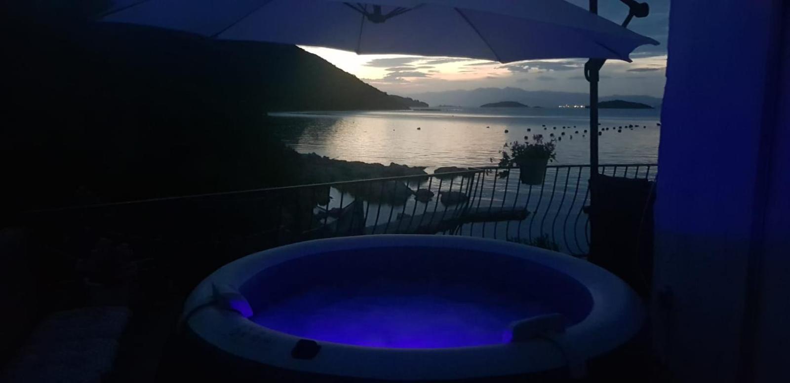 Private Villa By The Sea Žuljana Стая снимка